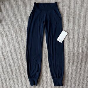 Lululemon Navy Align HR Joggers